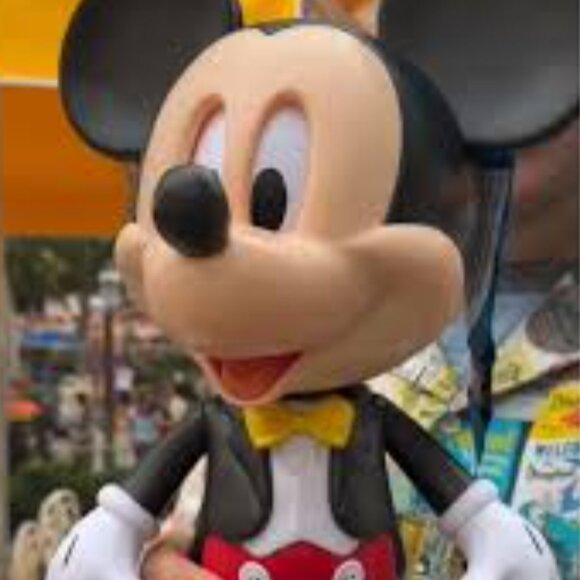 New 2025 Walt Disney World Animated Talking Mickey Popcorn Bucket - Picture 2 of 2